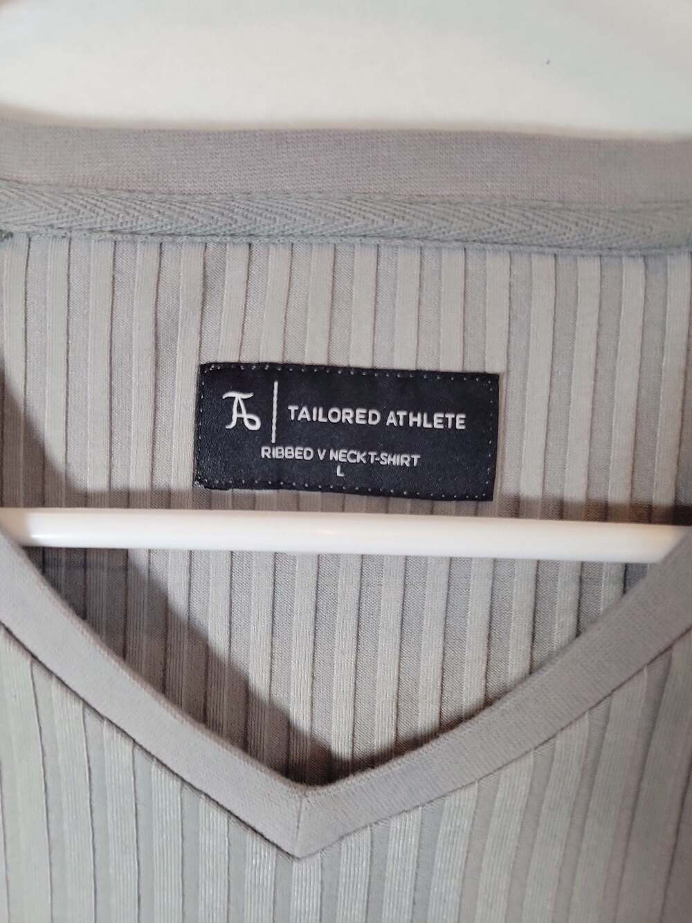 Tailored Athlete Ribbed V-Neck T-Shirt